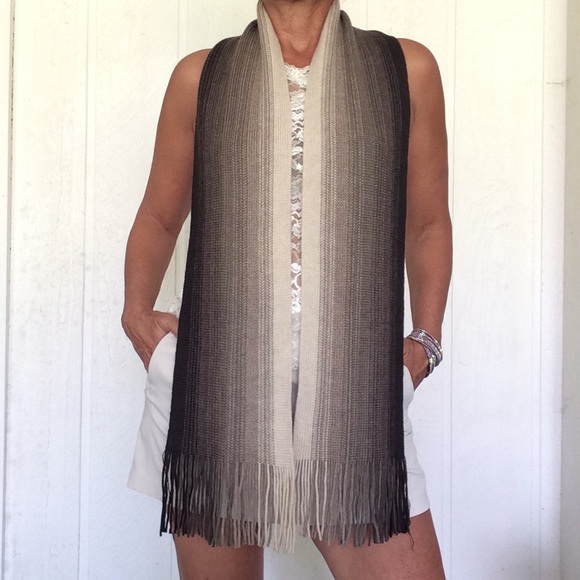 ITALIAN WOOL BROWN OMBRÉ FRINGE SCARF… - Picture 3 of 8